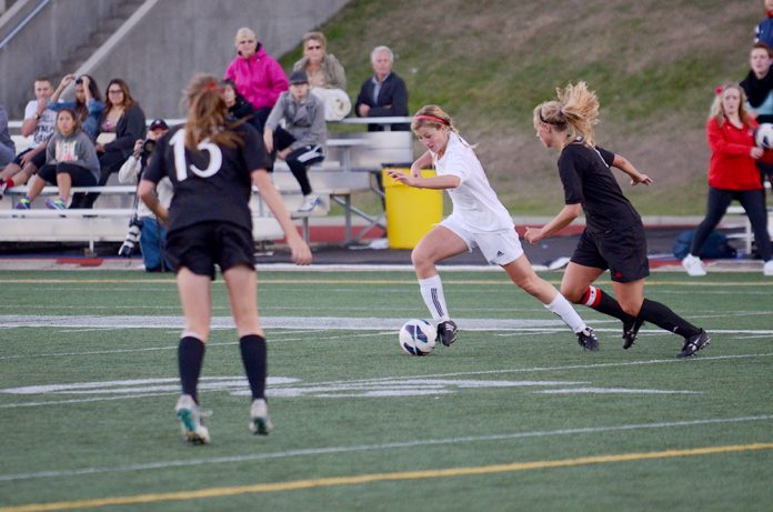 WEB-w soccer-adam ovenell-carter