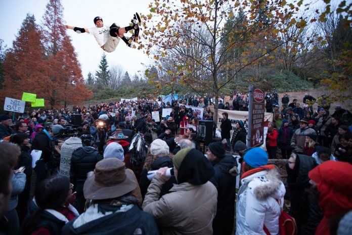 tony hawk mad doggin the protestors