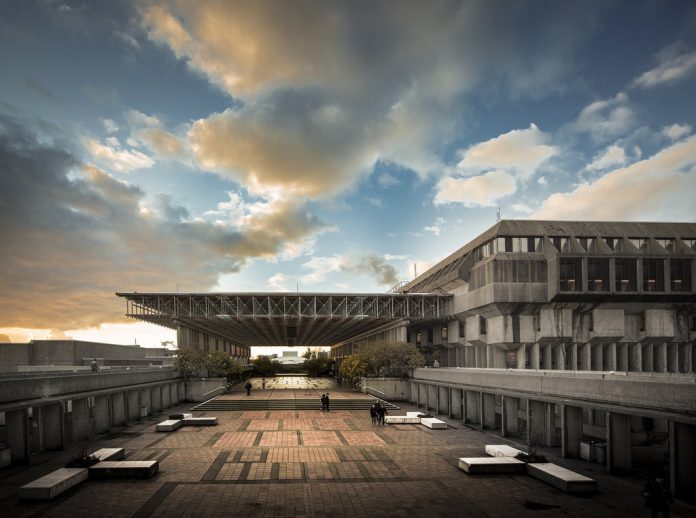 20909704808_ab4d9d4847_b