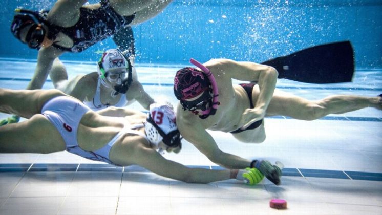 Underwater hockey: Do hold your breath | The Peak