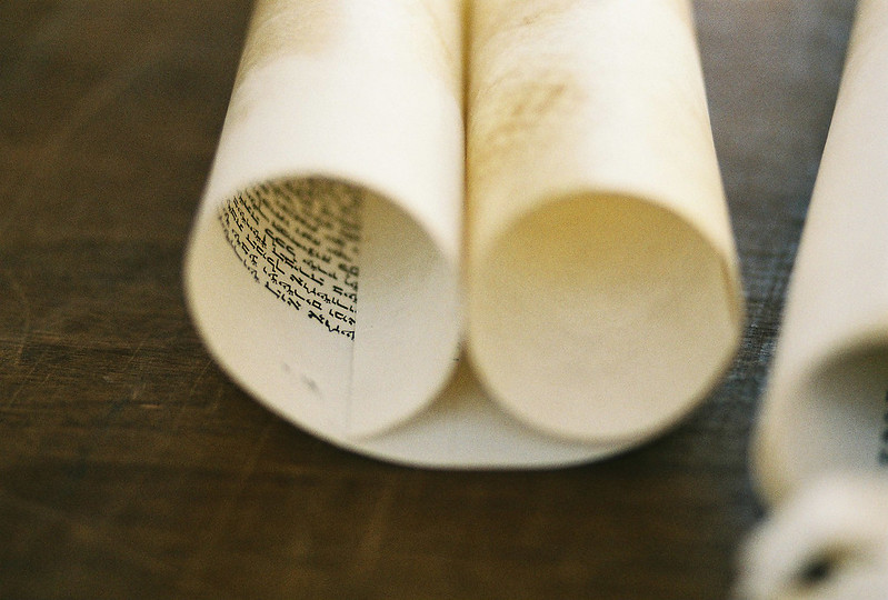 A photo of a prim scroll