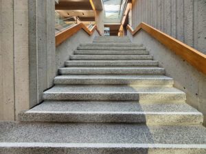 Concrete stairs, looking omminus