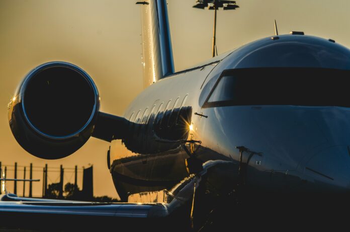 ramon-kagie-r1o0YEBIiEo-unsplash Photo of a private jet