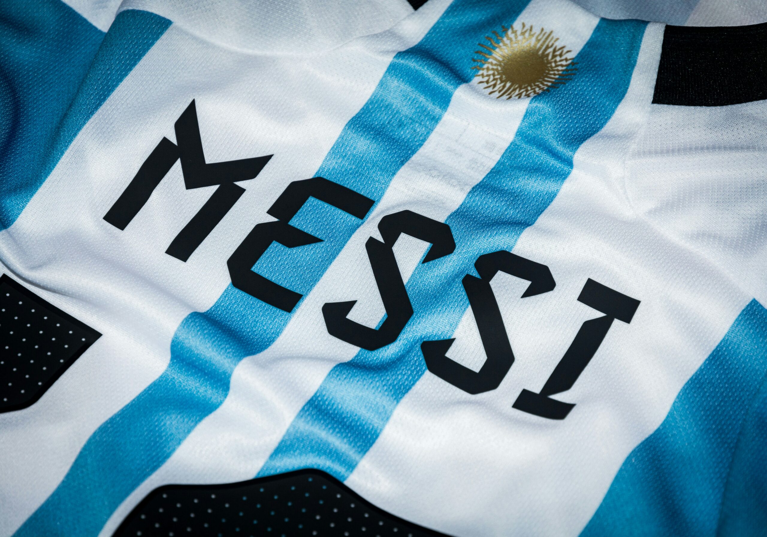 The back of an Argentina Messi home jersey