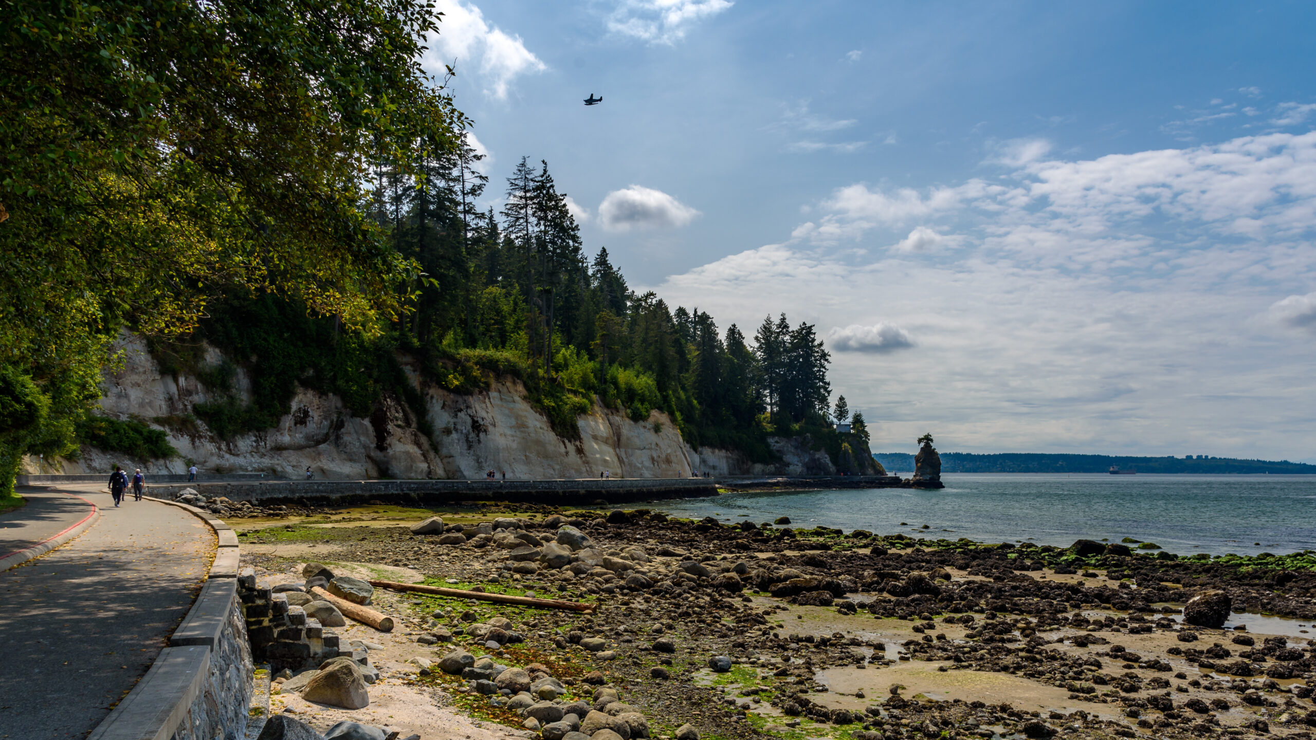 photo of Stanley Park Seawall